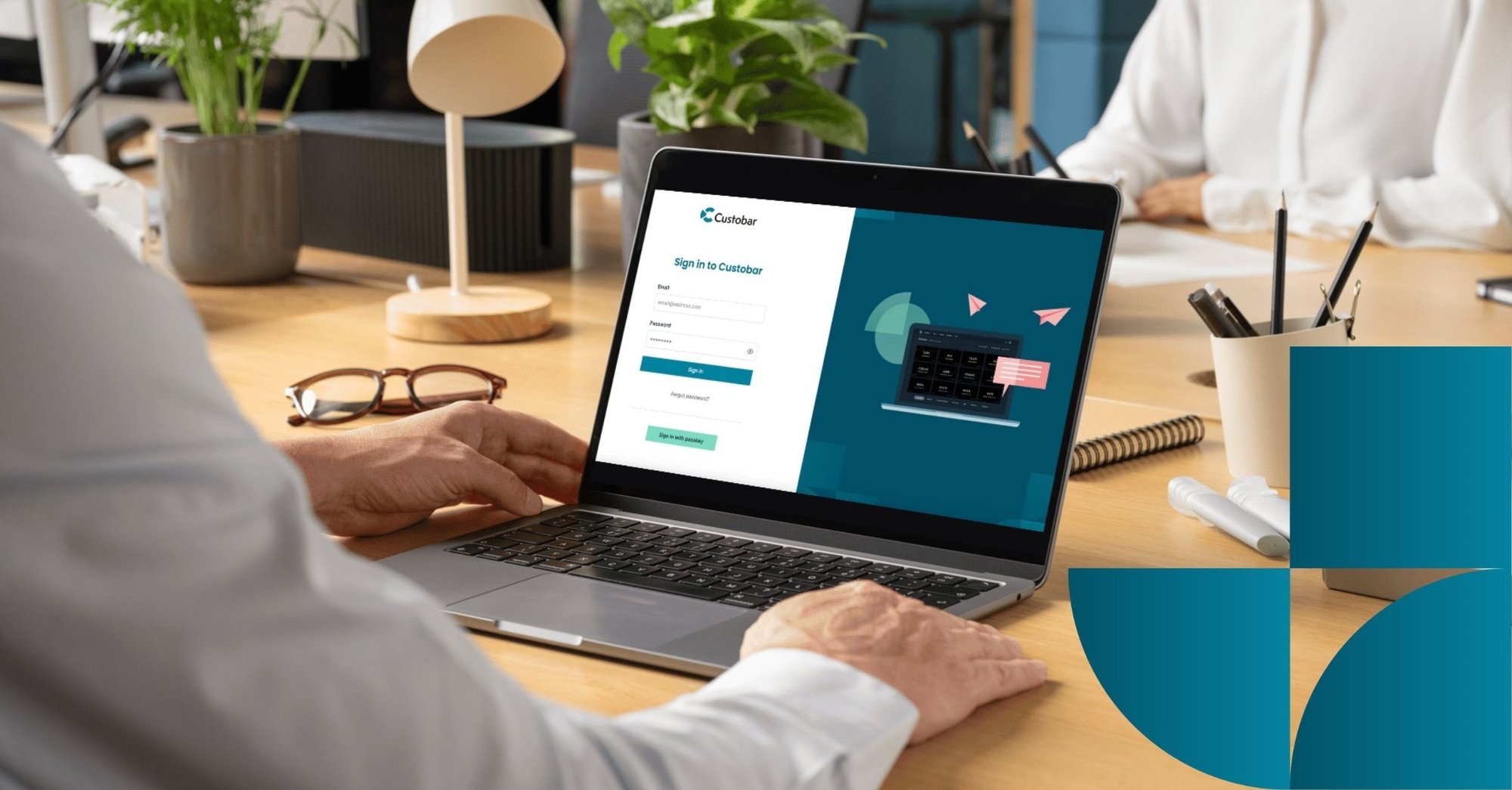 Custobar-new-login-laptop-view